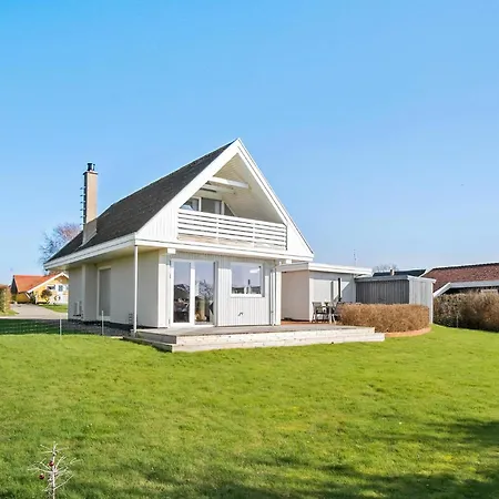 Gorgeous In With Kitchen Holiday home *