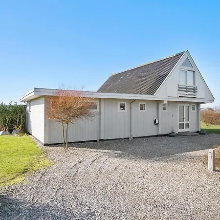 Holiday home Gorgeous In With Kitchen Assens